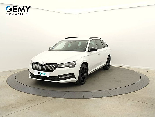Skoda Superb - Superb Combi 1.4 TSI PHEV 218 ch DSG6 Sportline - meilleureauto